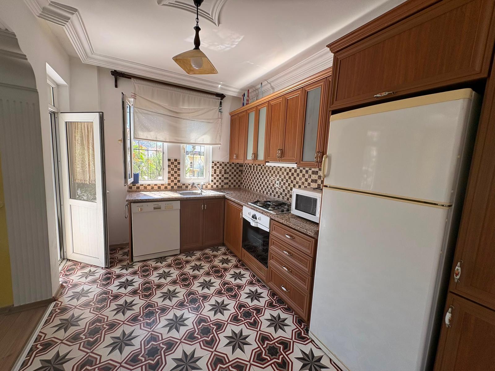 PATLANGIÇ’TA BAHA ŞIKMAN CADDESİ’NDE 2+1, 95 M² DAİRE - 3